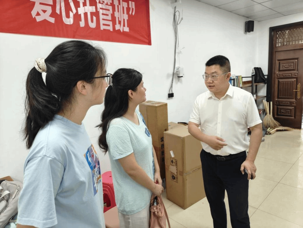 实践致知丨琴台社区暑期科普实践队首日教学:让物理知识“活”起来